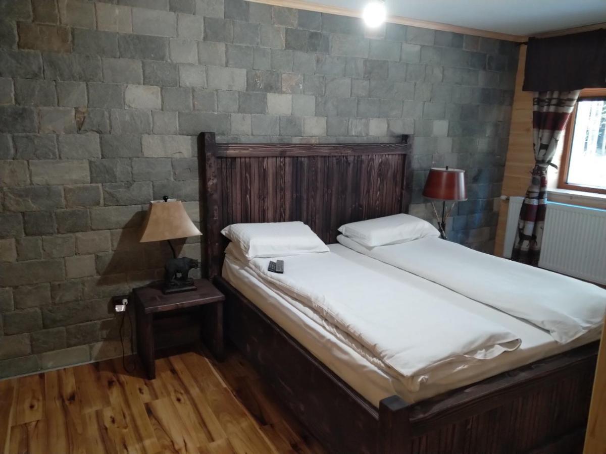 Algara Hut Hotel Panichishte Exterior photo
